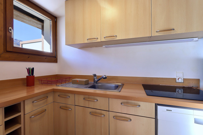 _lv_images__lot_0020000329_05_1379396