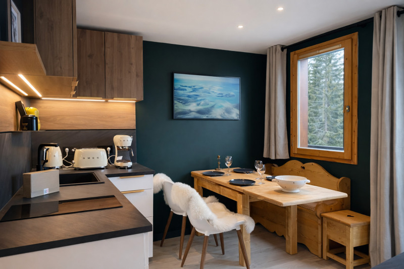 _lv_images__lot_0020000354_02_1678683