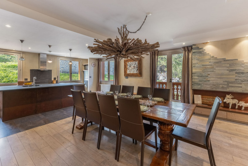 _lv_images__lot_0020470008_01_367972