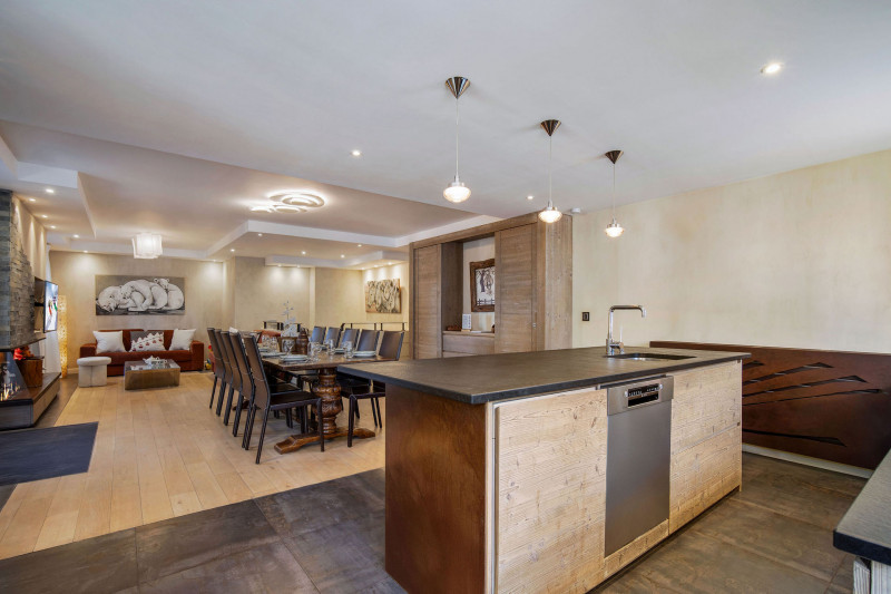 _lv_images__lot_0020470008_02_1394424