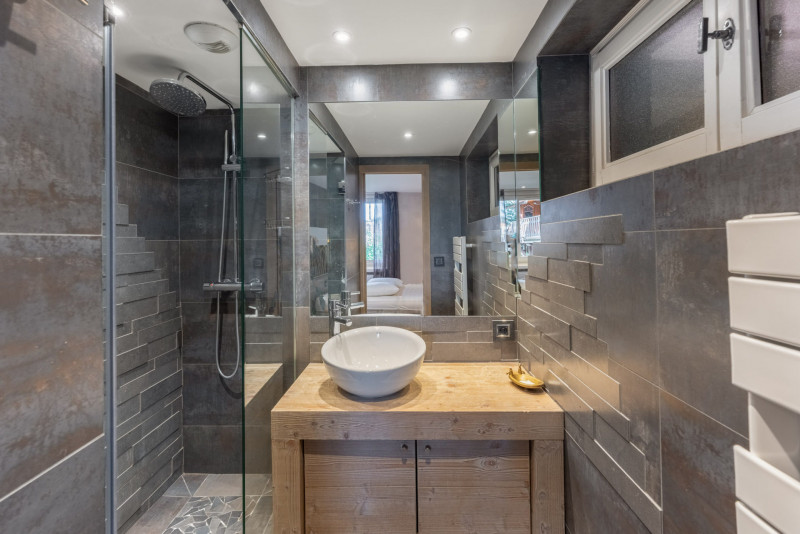 _lv_images__lot_0020470008_08_426648