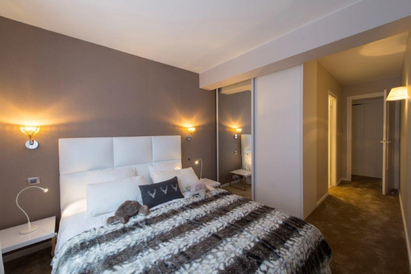 _lv_images__lot_0021120002_10_1037415