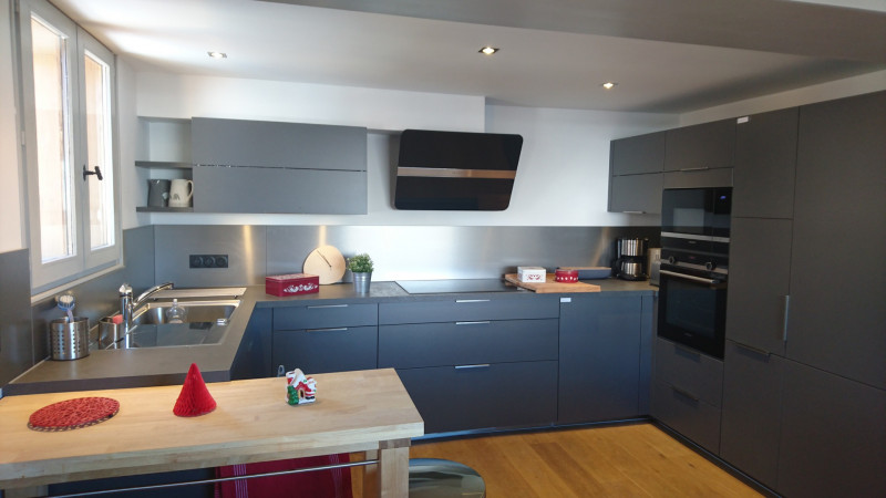 _lv_images__lot_0037250653_03_725392