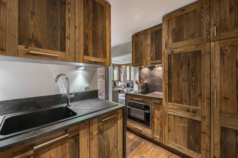 _lv_images__lot_0060510431_02_1394526