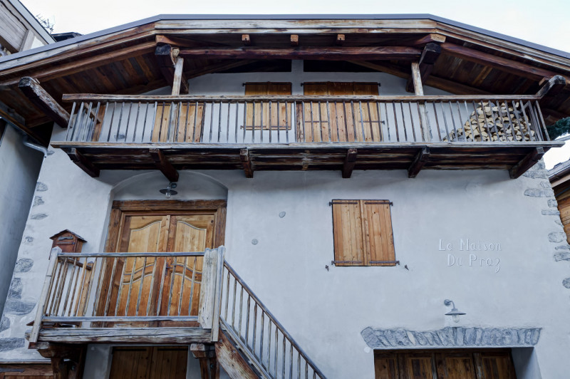 _lv_images__lot_0060510826_14_1734744