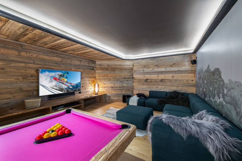 _lv_images__lot_0060510883_04_2582474