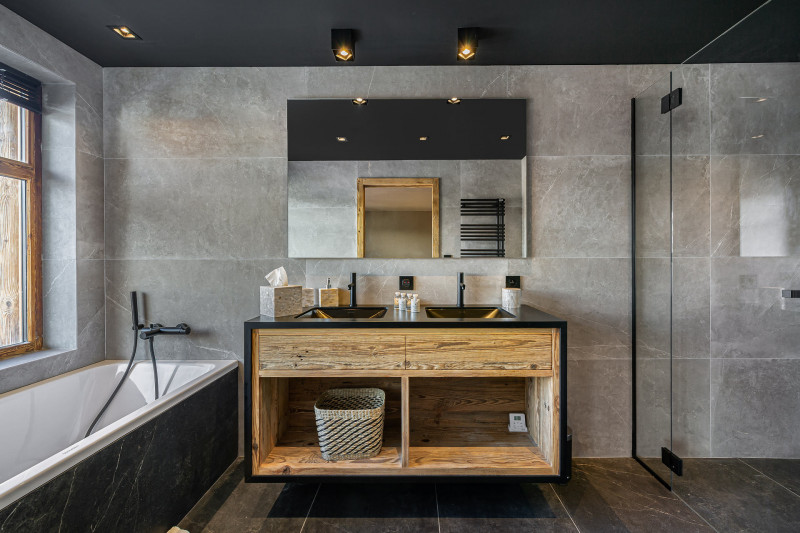 _lv_images__lot_0060510883_08_881517