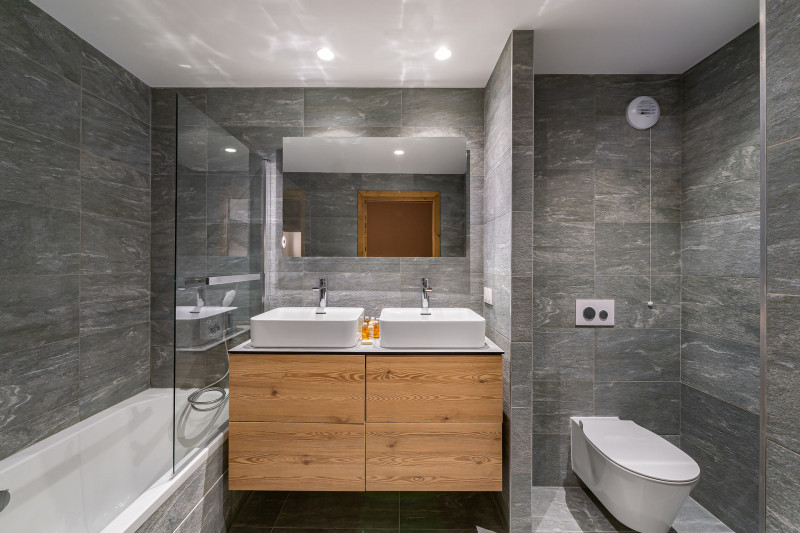 _lv_images__lot_0060510920_08_881466