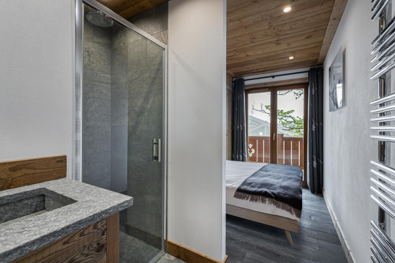 _lv_images__lot_0060510921_09_897193