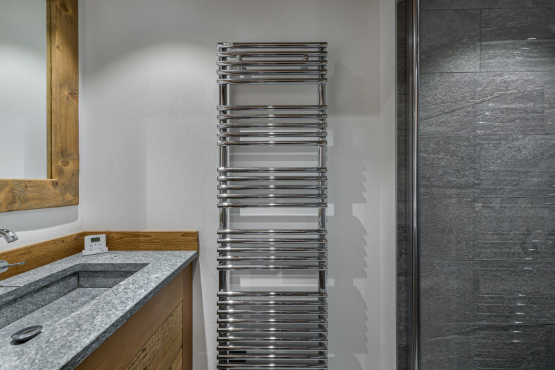 _lv_images__lot_0060510921_10_1375221