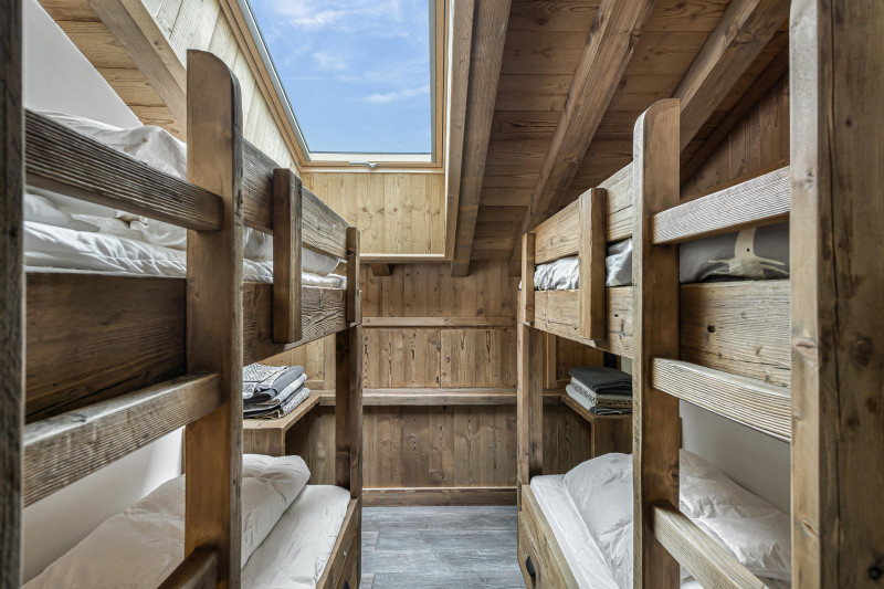 _lv_images__lot_0060510921_11_723145