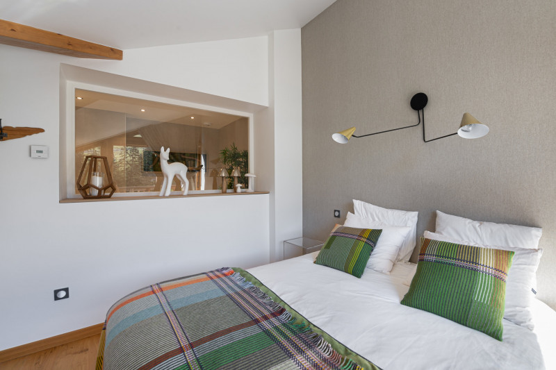 _lv_images__lot_0060510989_08_1247477