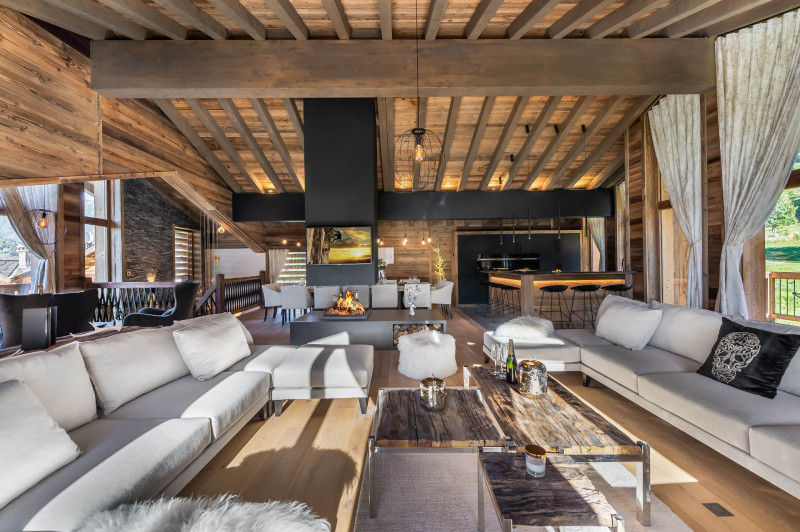 _lv_images__lot_0060510994_02_746255