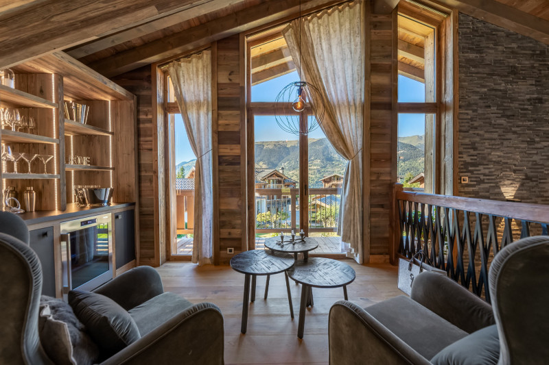 _lv_images__lot_0060510994_03_1391926