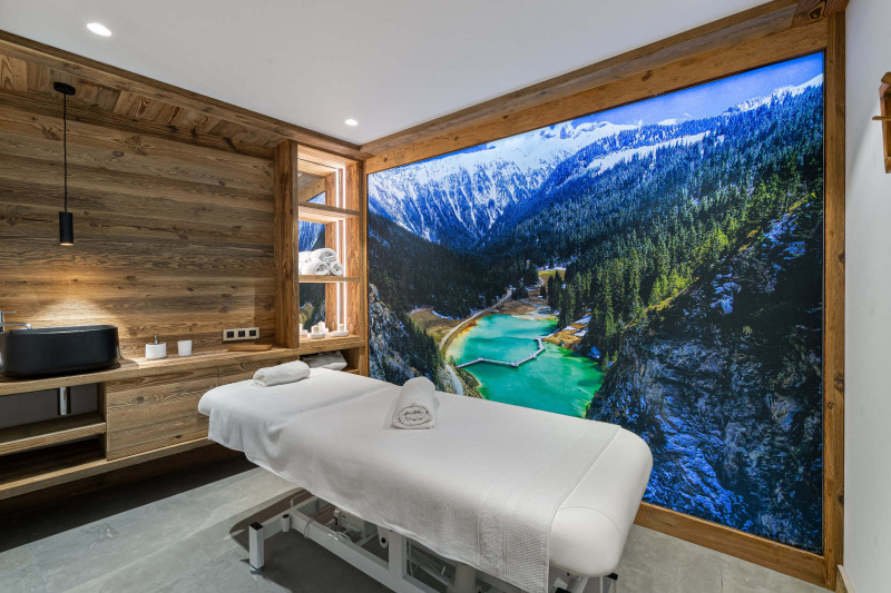 _lv_images__lot_0060510994_06_1717237