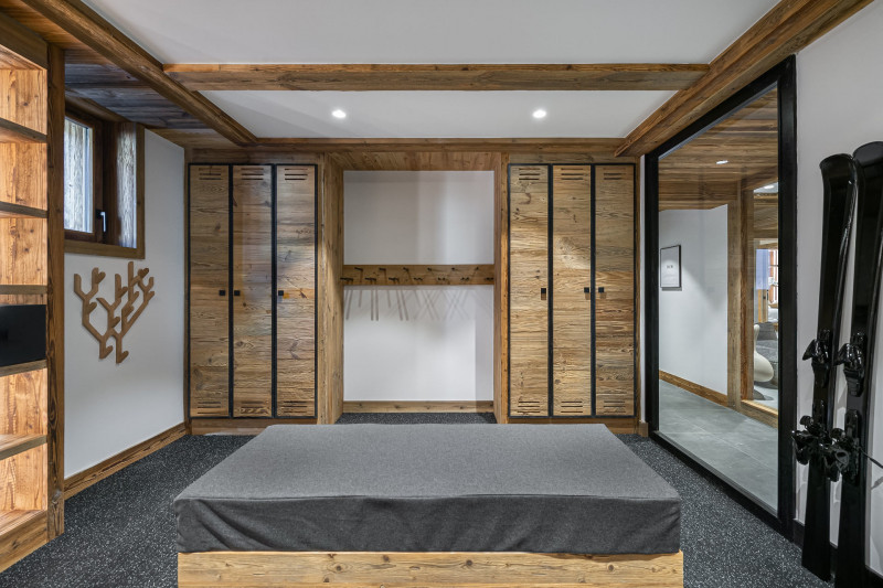 _lv_images__lot_0060510994_16_1271912