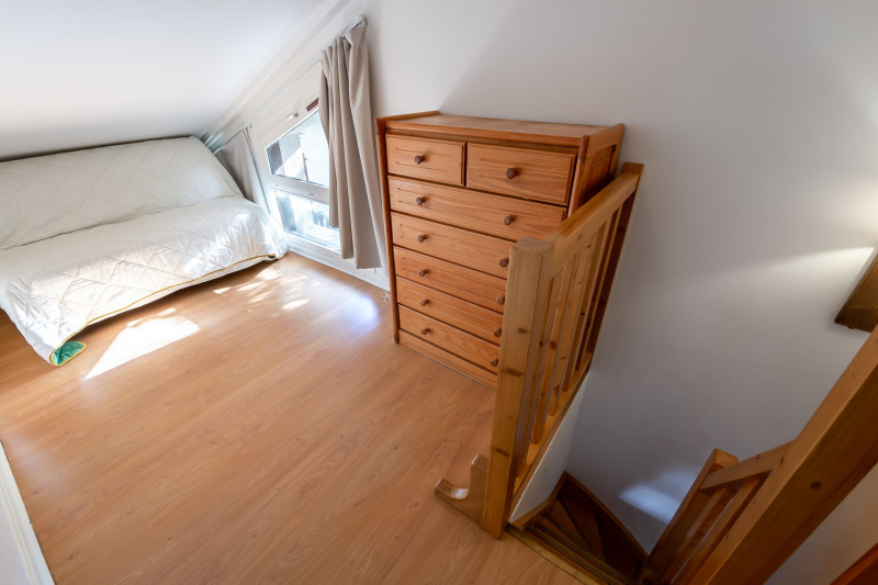 _lv_images__lot_0060511006_08_1718864