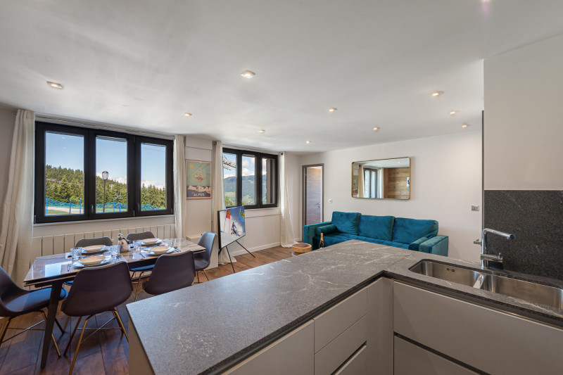 _lv_images__lot_0060511098_04_1736845