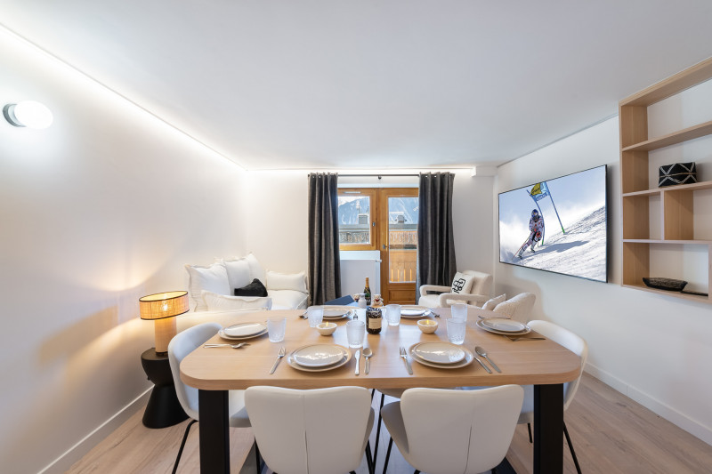 _lv_images__lot_0060511349_09_1045810