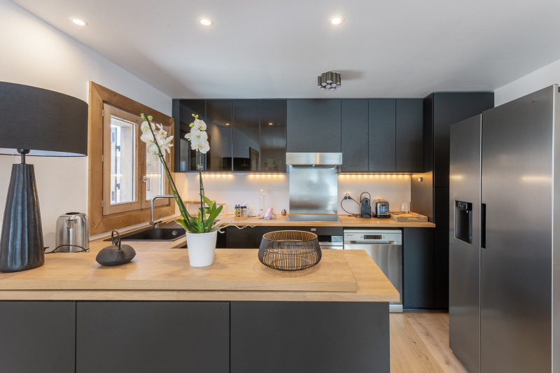 _lv_images__lot_0060511389_04_2583015