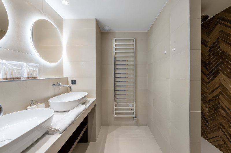 _lv_images__lot_0060511556_05_1392732