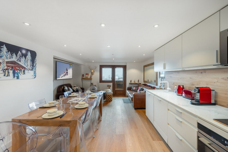 _lv_images__lot_0074061399_09_827834