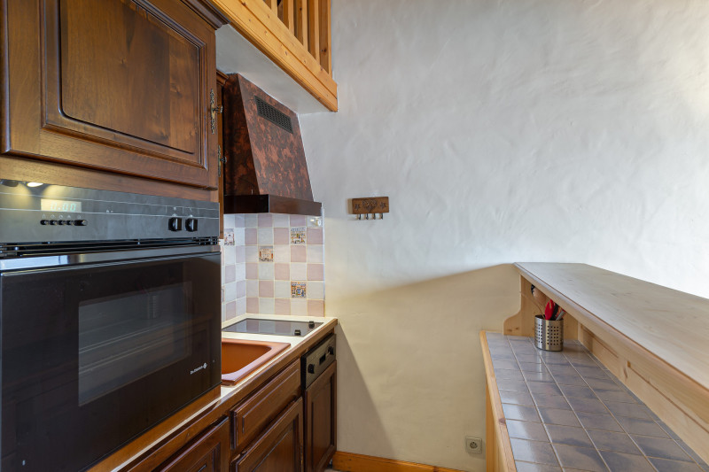 _lv_images__lot_0074061446_04_2721112 _lv_images__lot_0074061446_04_2721112