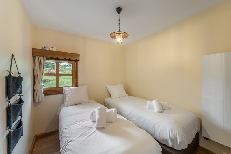 _lv_images__lot_0074061481_09_417235