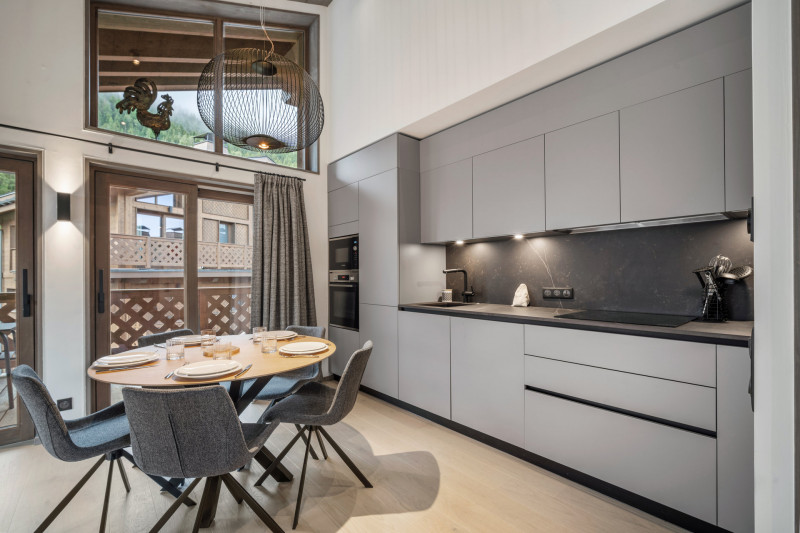 _lv_images__lot_0074061540_05_424665