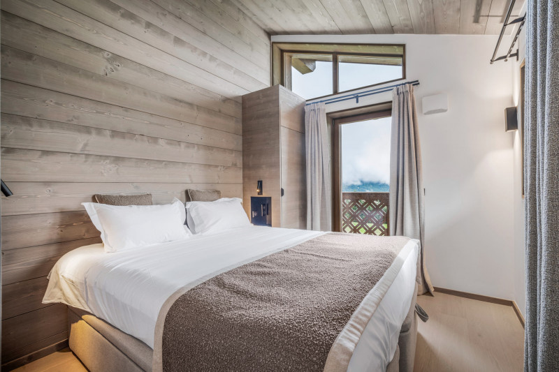 _lv_images__lot_0074061540_08_1392299