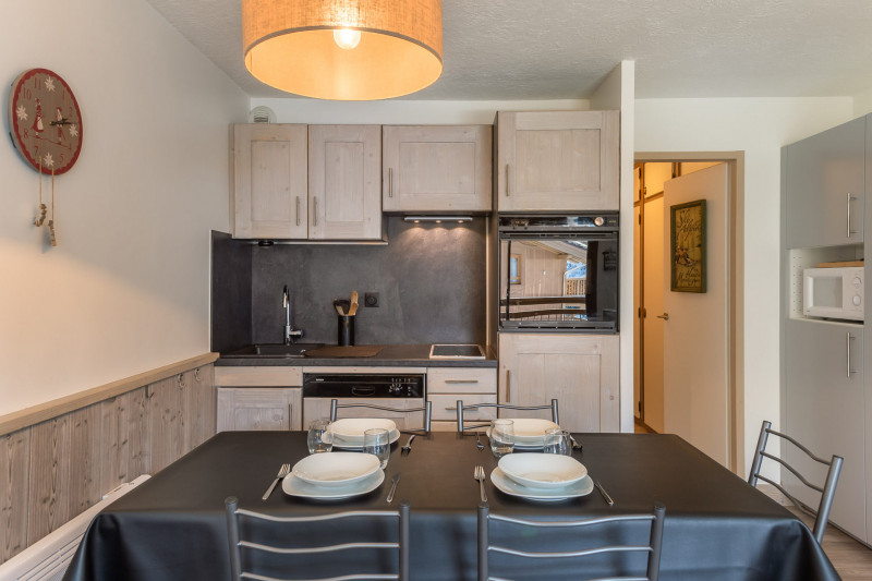 _lv_images__lot_0074061610_04_1182709