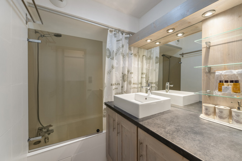 _lv_images__lot_0074061610_05_568436 _lv_images__lot_0074061610_05_568436