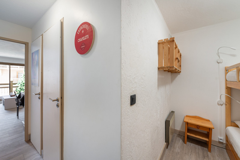 _lv_images__lot_0074061610_08_367144