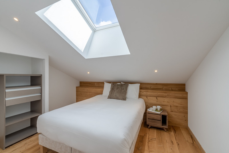 _lv_images__lot_0074061748_07_653498