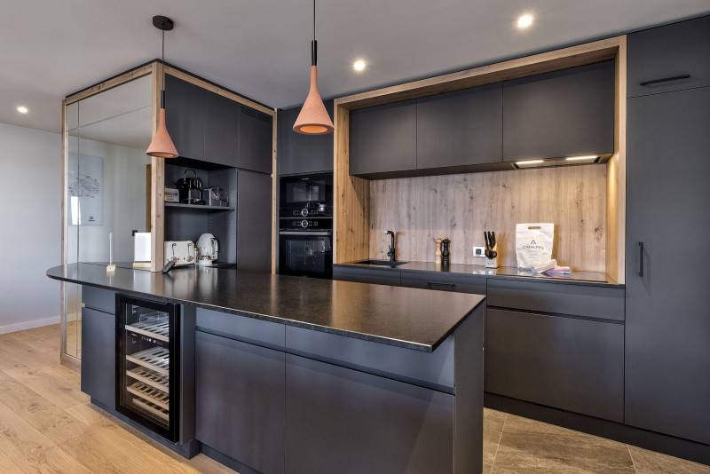 _lv_images__lot_0074061856_04_1624685