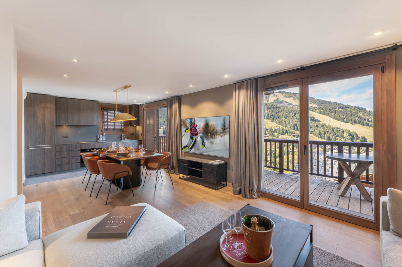 _lv_images__lot_0074061865_02_898217