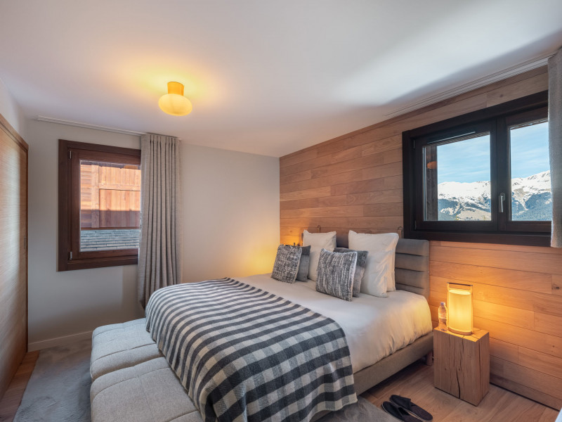_lv_images__lot_0074061892_09_2574516