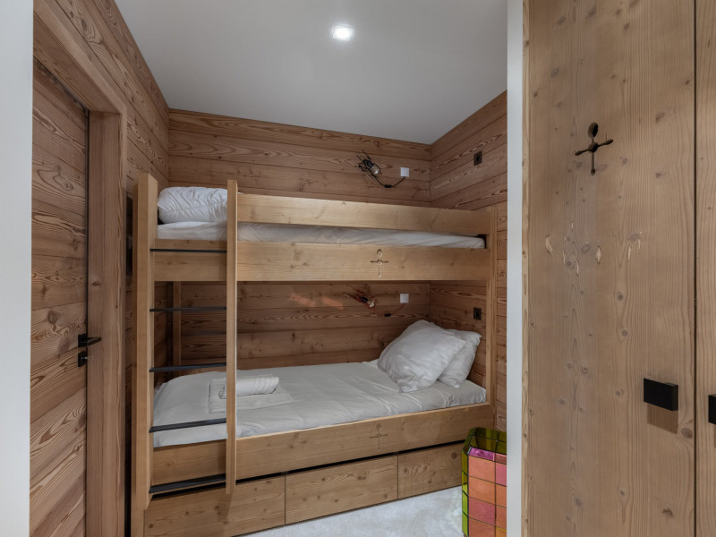 _lv_images__lot_0074061905_07_1274467