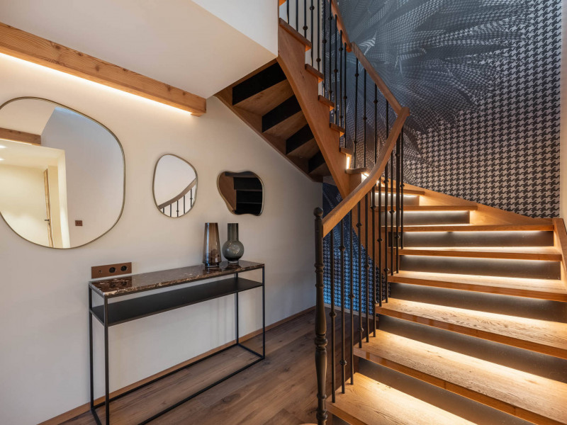 _lv_images__lot_0074061907_06_827657