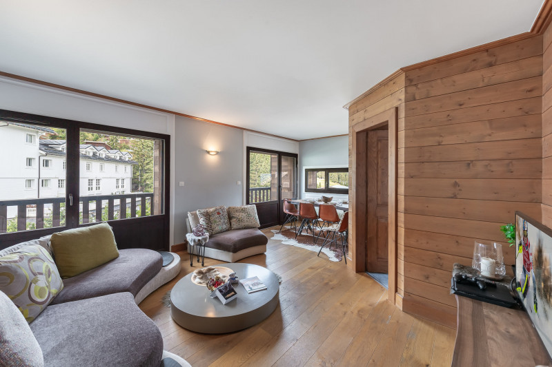 _lv_images__lot_0074061956_01_1248654