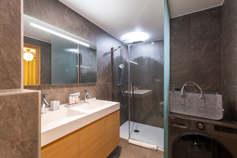 _lv_images__lot_0074062002_09_1393684