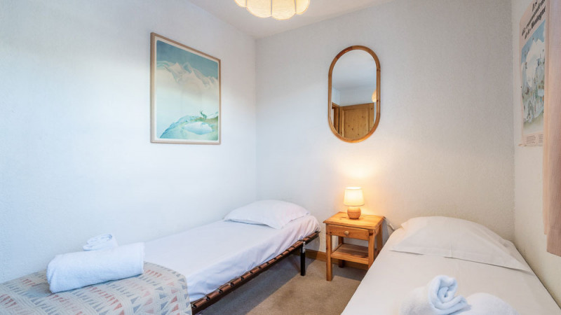 _lv_images__lot_0075553569_10_1674372