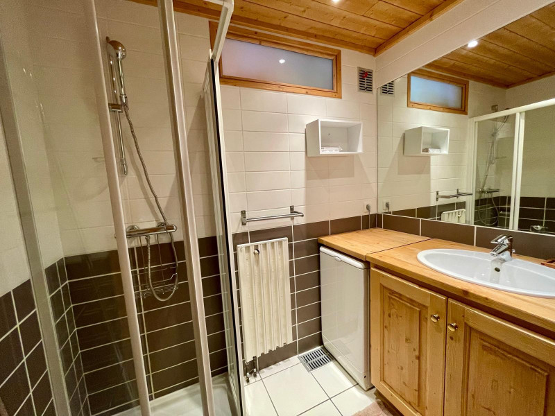 _lv_images__lot_0075553888_11_1736441