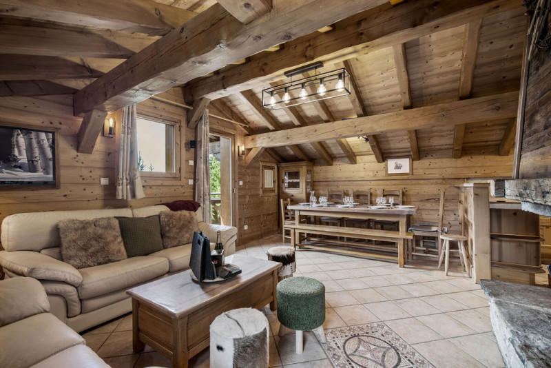 _lv_images__lot_0075554016_02_426047