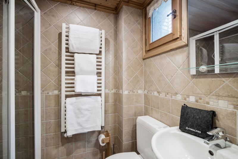 _lv_images__lot_0075554016_12_724421