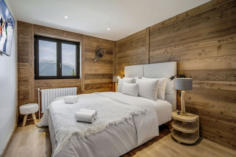 _lv_images__lot_0075554045_08_367120