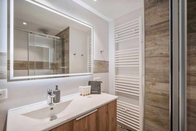 _lv_images__lot_0075554045_11_1198814