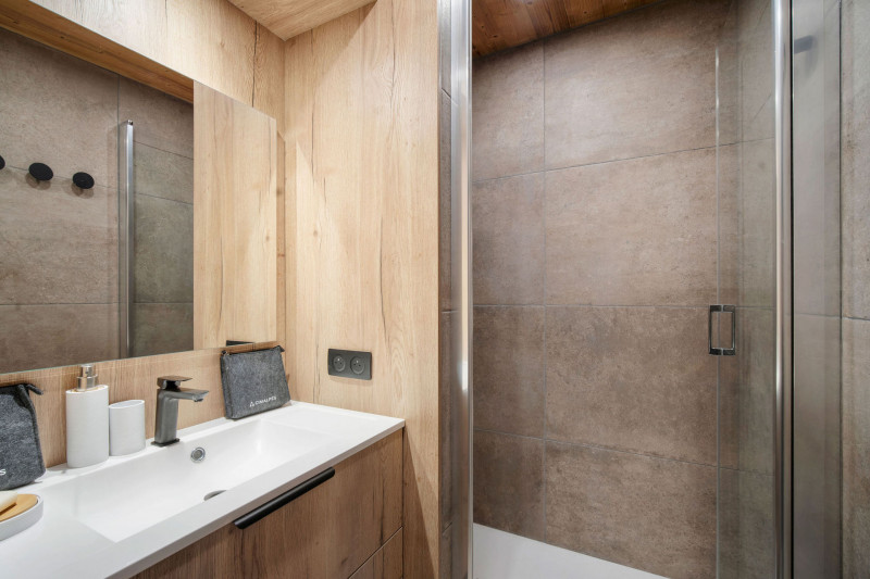 _lv_images__lot_0075554176_09_1199581