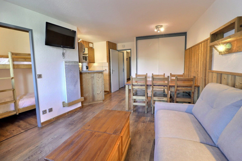 _lv_images__lot_0100001104_08_721850 _lv_images__lot_0100001104_08_721850