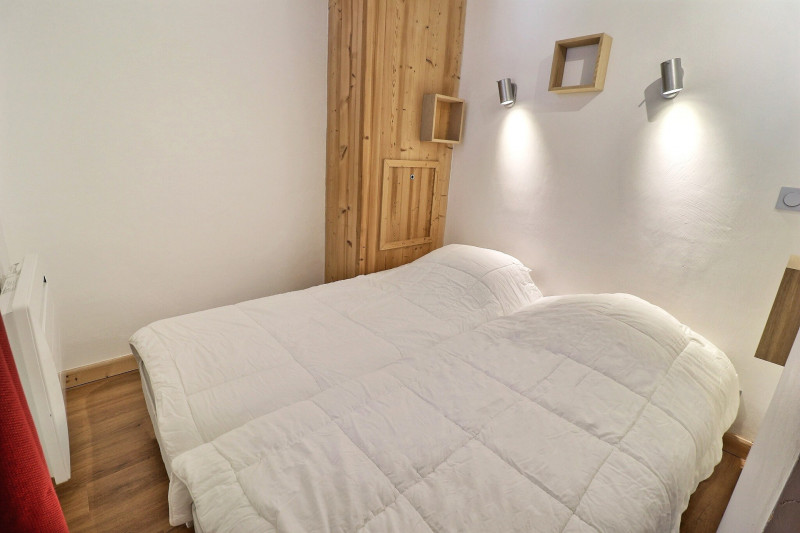 _lv_images__lot_0100001413_04_1716327